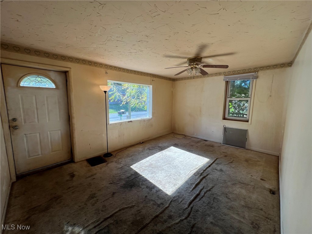 2487 Delaware Avenue Akron OH 44312