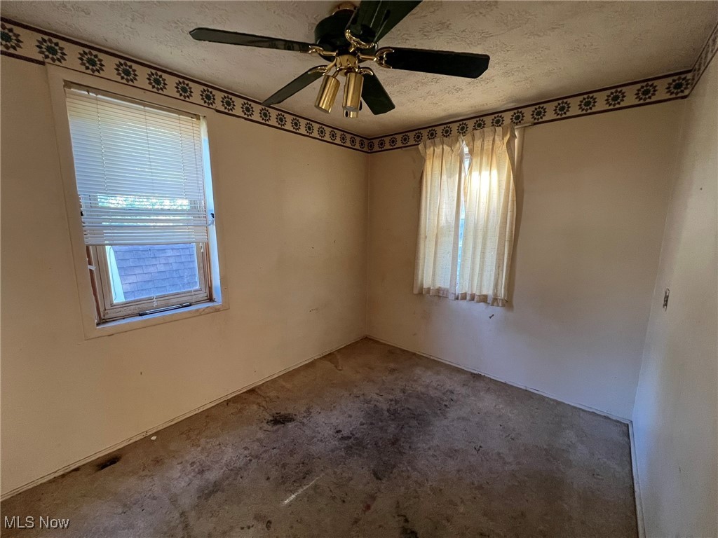 2487 Delaware Avenue Akron OH 44312