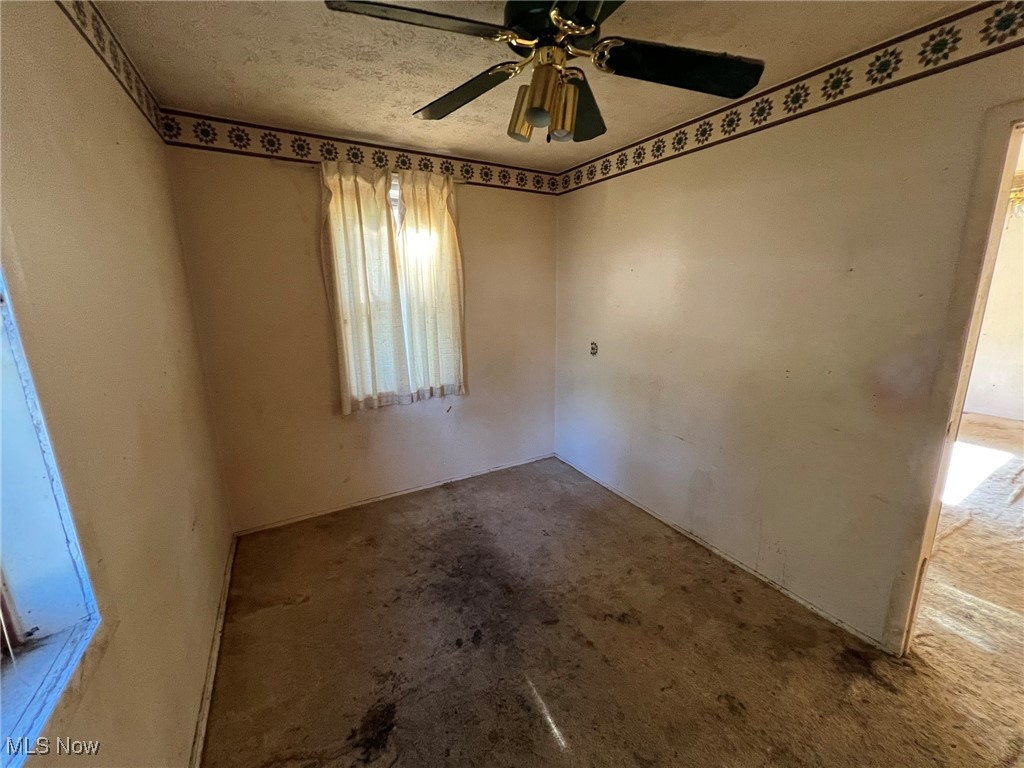 2487 Delaware Avenue Akron OH 44312