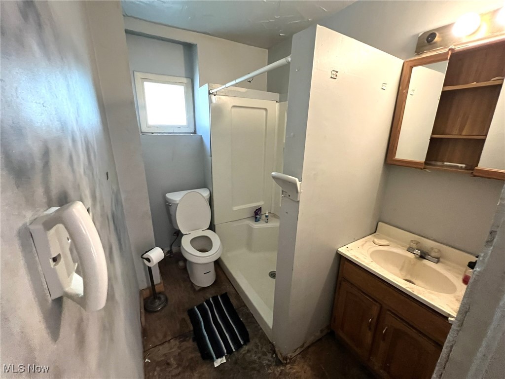 2487 Delaware Avenue Akron OH 44312