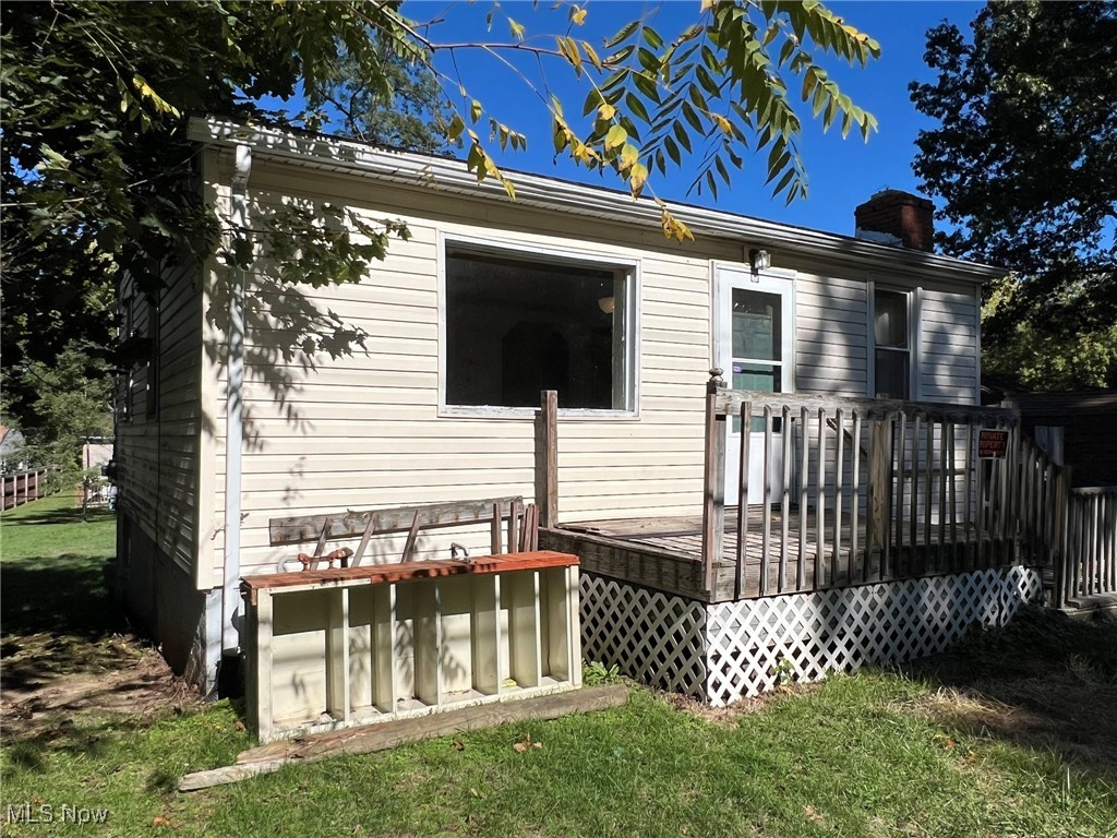 2487 Delaware Avenue Akron OH 44312