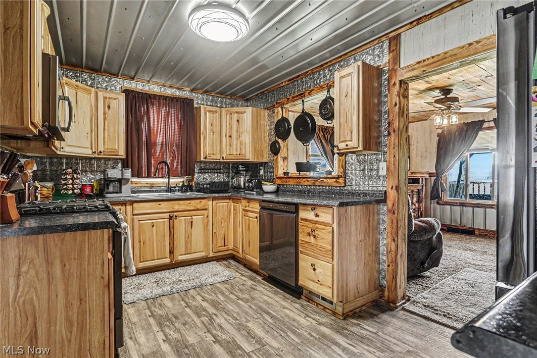 108 Washington Street Coshocton OH 43812