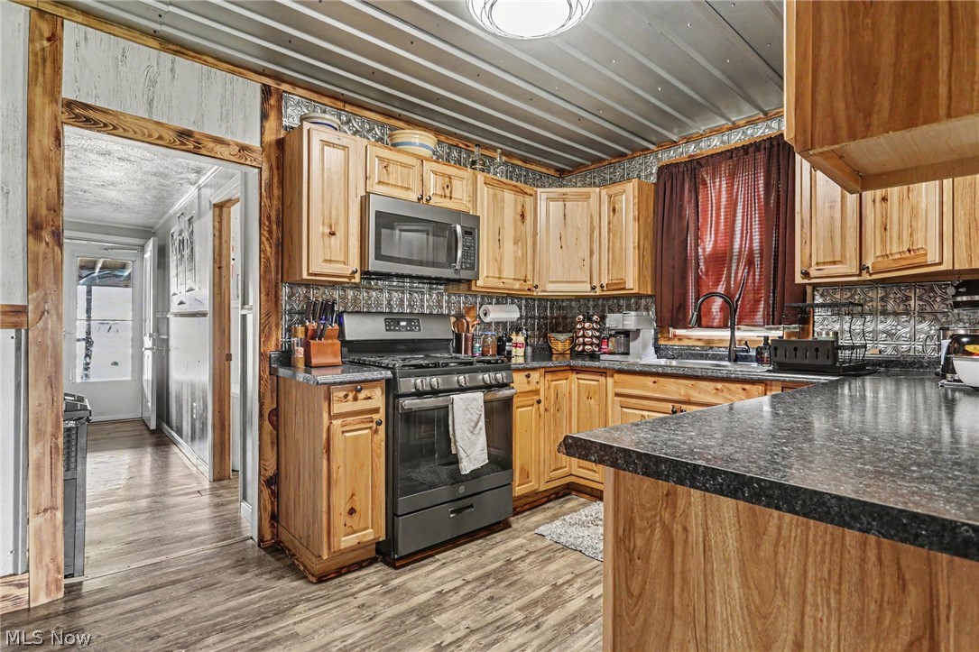 108 Washington Street Coshocton OH 43812