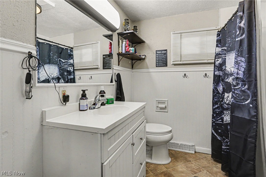 108 Washington Street Coshocton OH 43812
