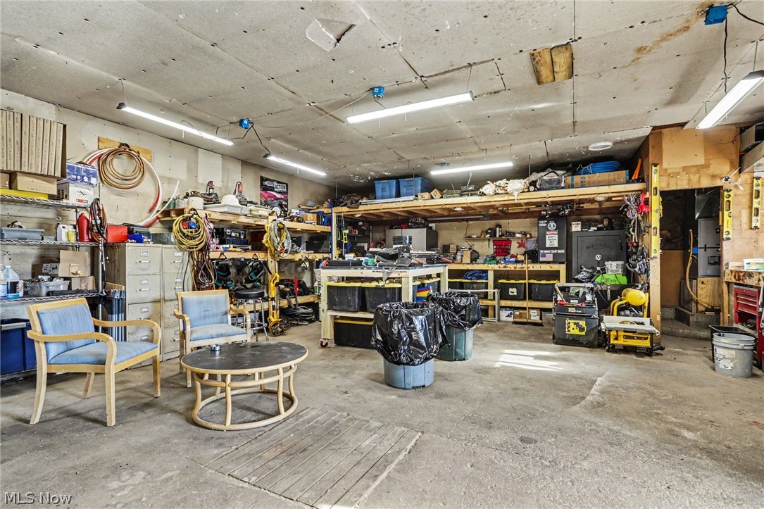 108 Washington Street Coshocton OH 43812