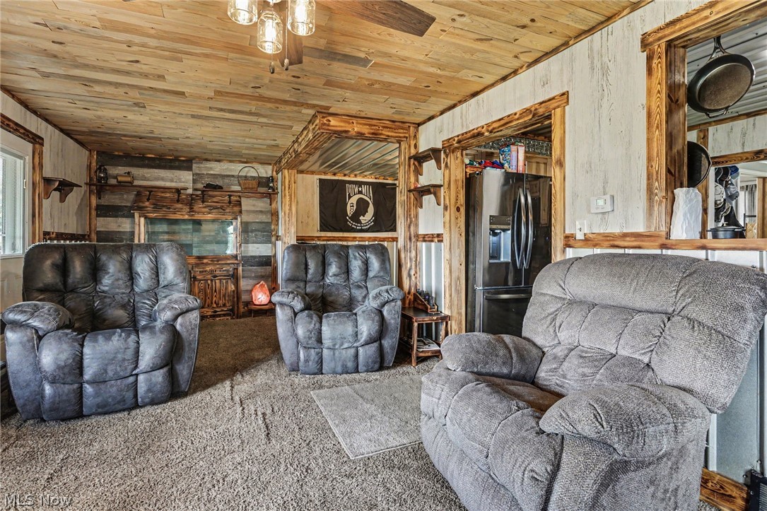 108 Washington Street Coshocton OH 43812