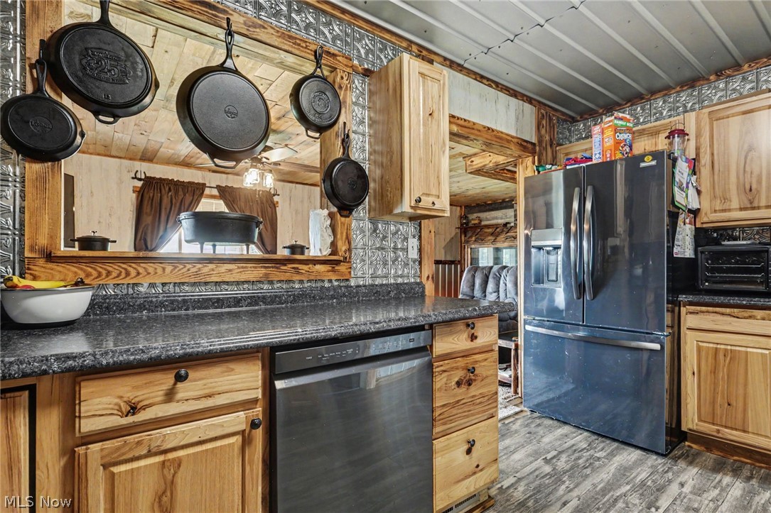 108 Washington Street Coshocton OH 43812