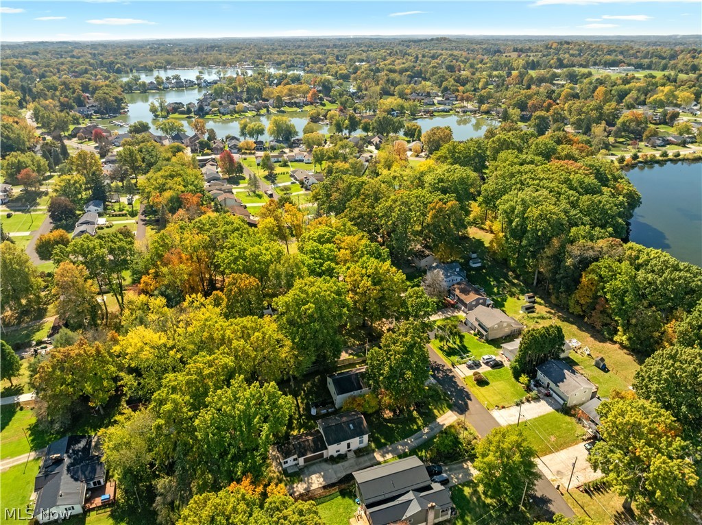 6274 Woodmoor Avenue NW Canton OH 44718