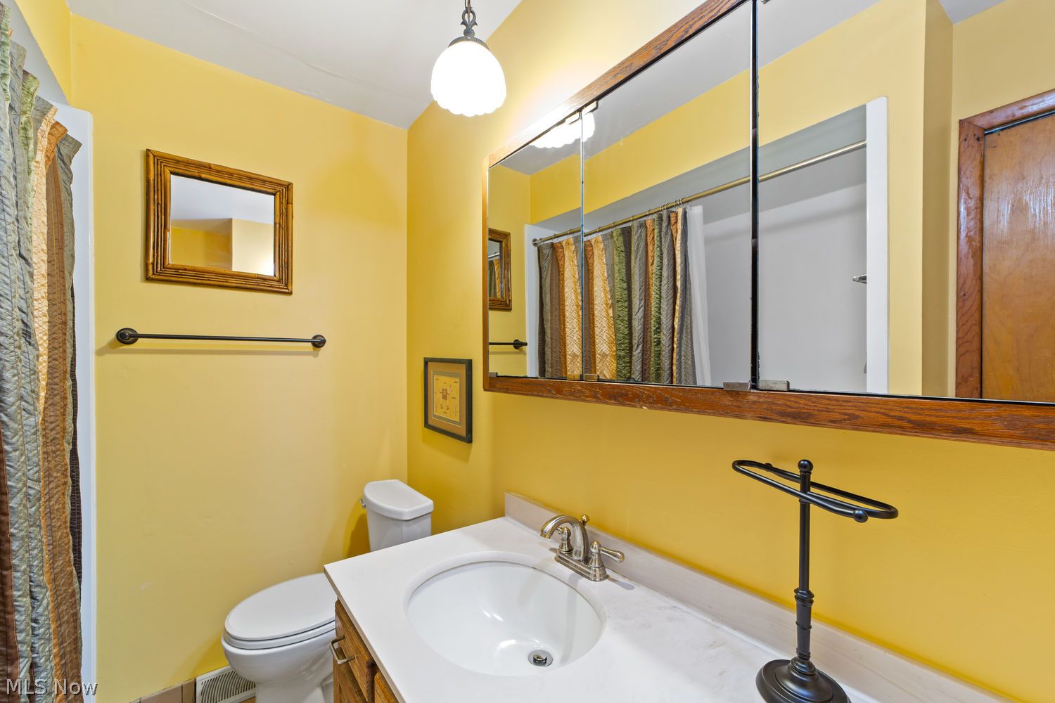 4428 Oak Lane North Olmsted OH 44070