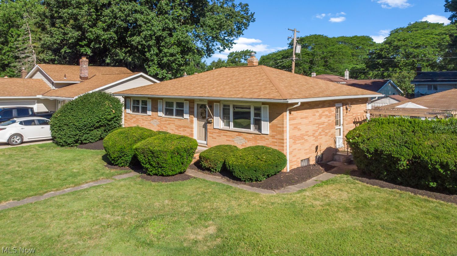 4428 Oak Lane North Olmsted OH 44070