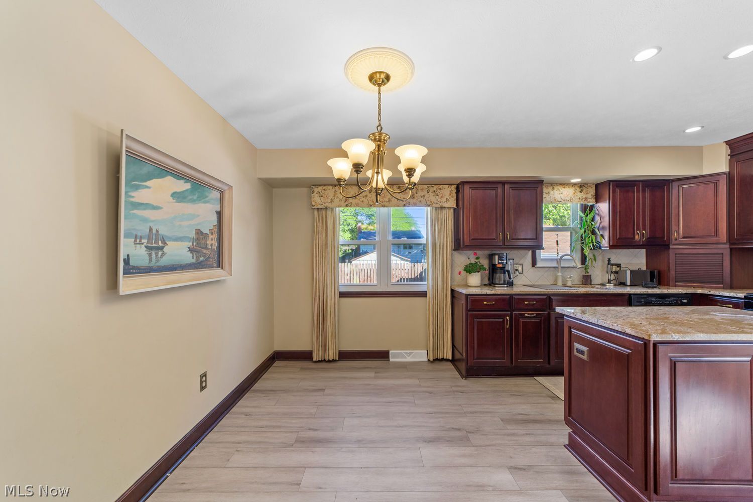 4428 Oak Lane North Olmsted OH 44070