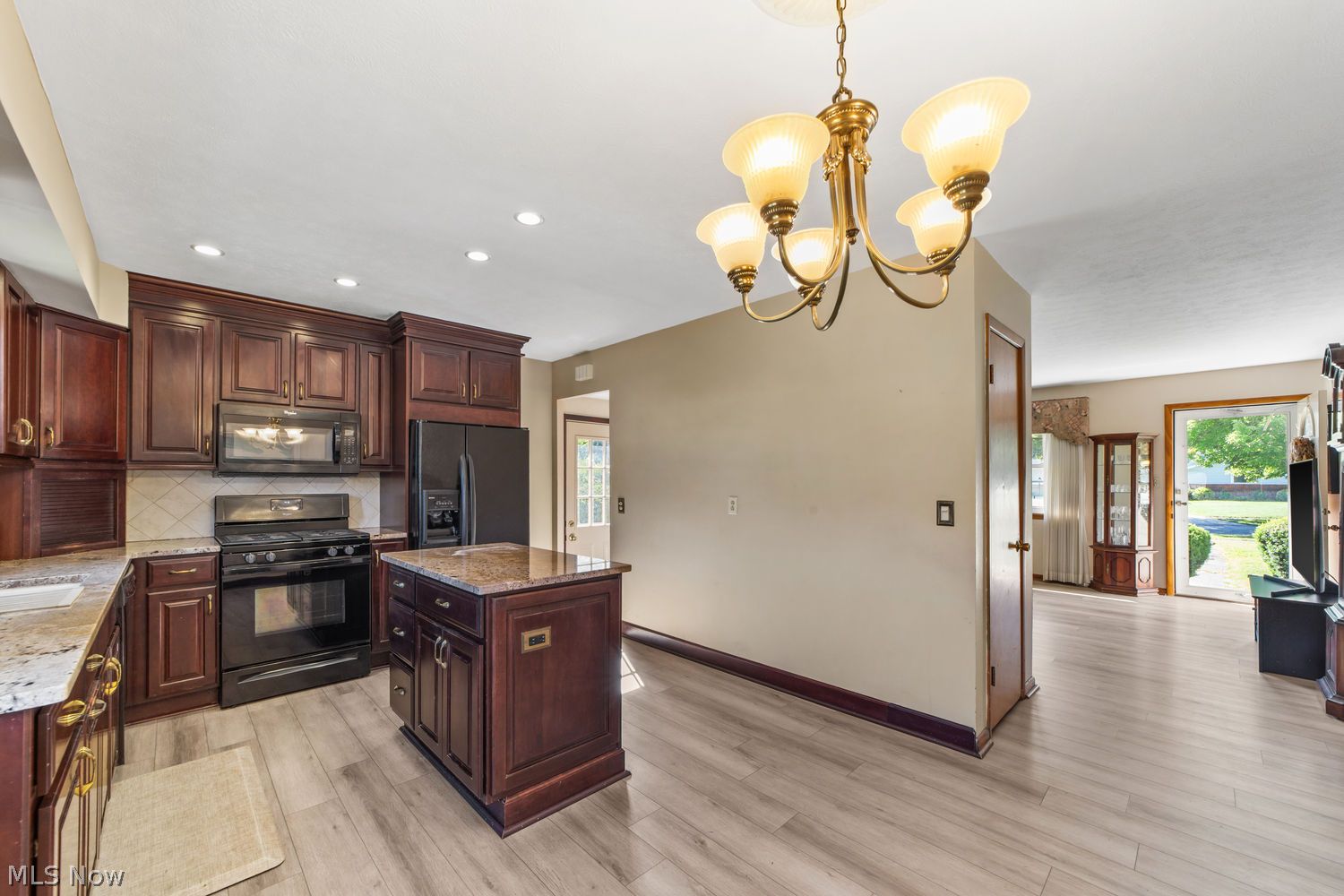 4428 Oak Lane North Olmsted OH 44070