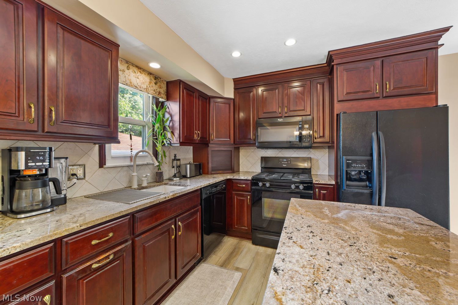4428 Oak Lane North Olmsted OH 44070