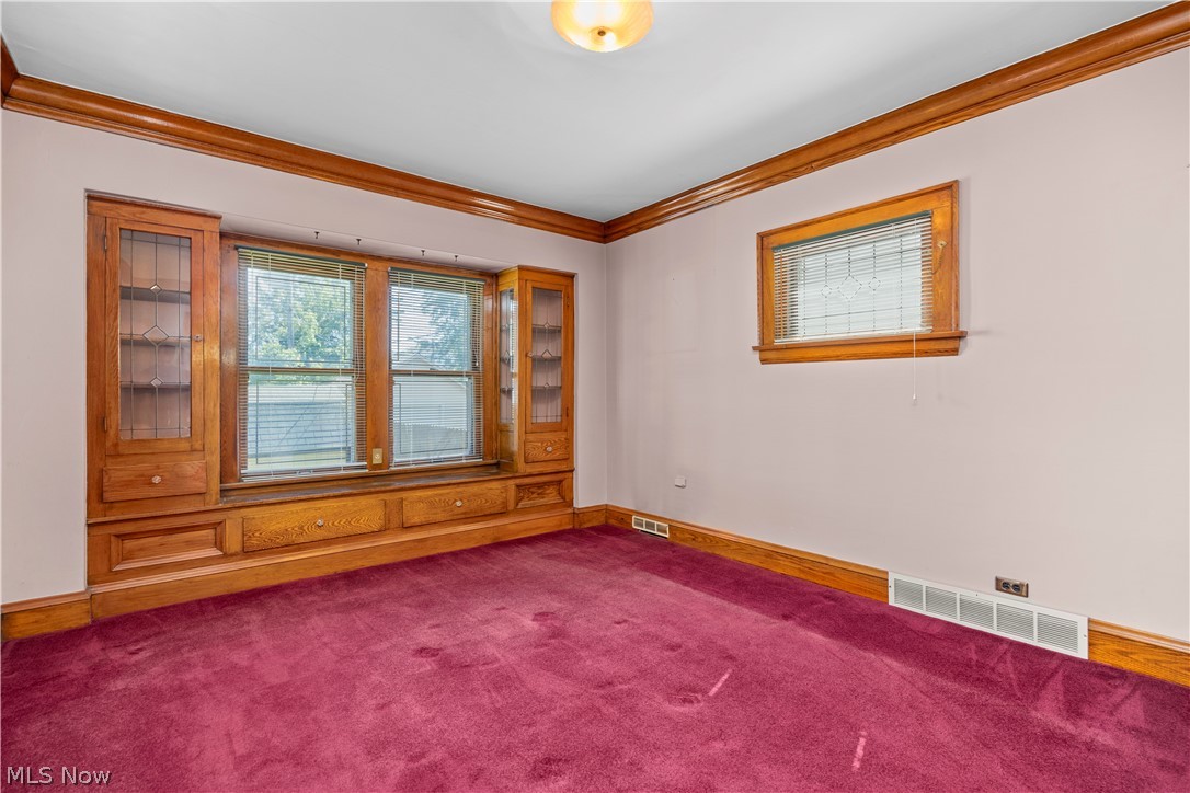 11301 Linnet Avenue Cleveland OH 44111