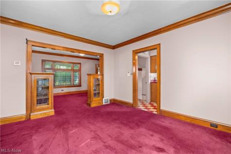 11301 Linnet Avenue Cleveland OH 44111