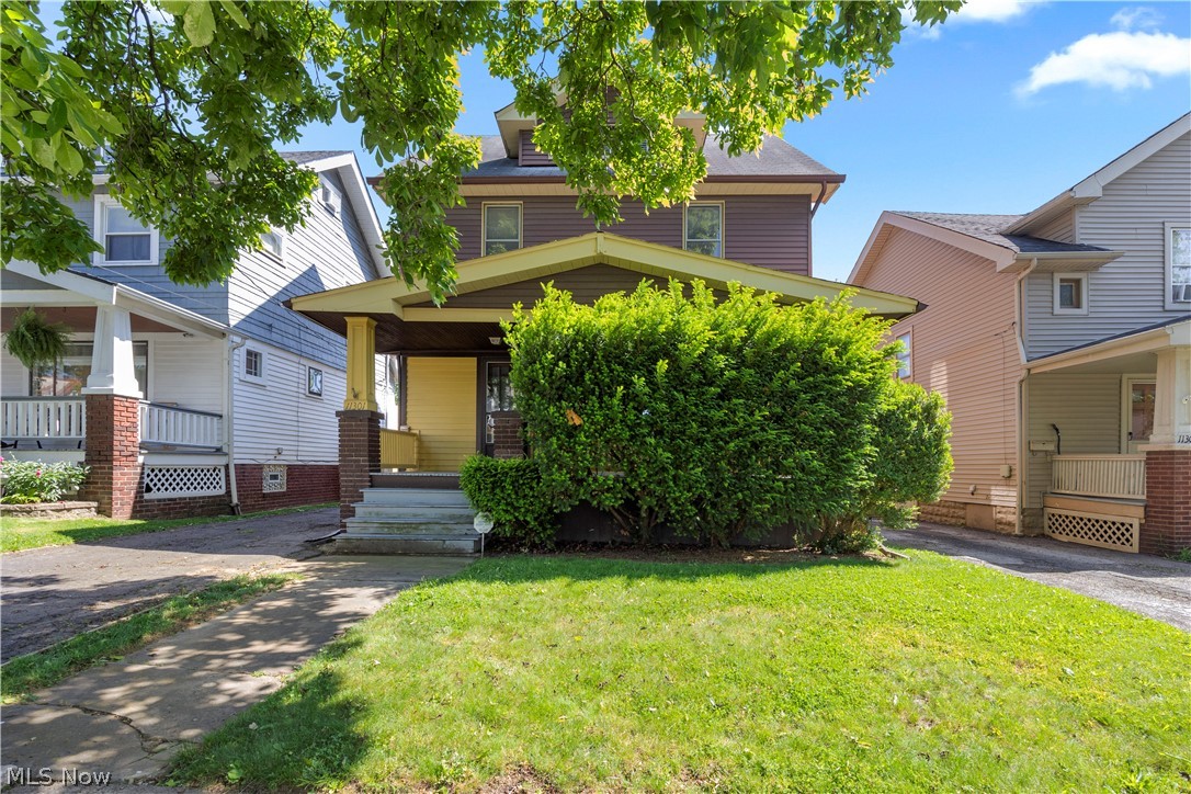 11301 Linnet Avenue Cleveland OH 44111