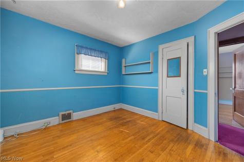 11301 Linnet Avenue Cleveland OH 44111
