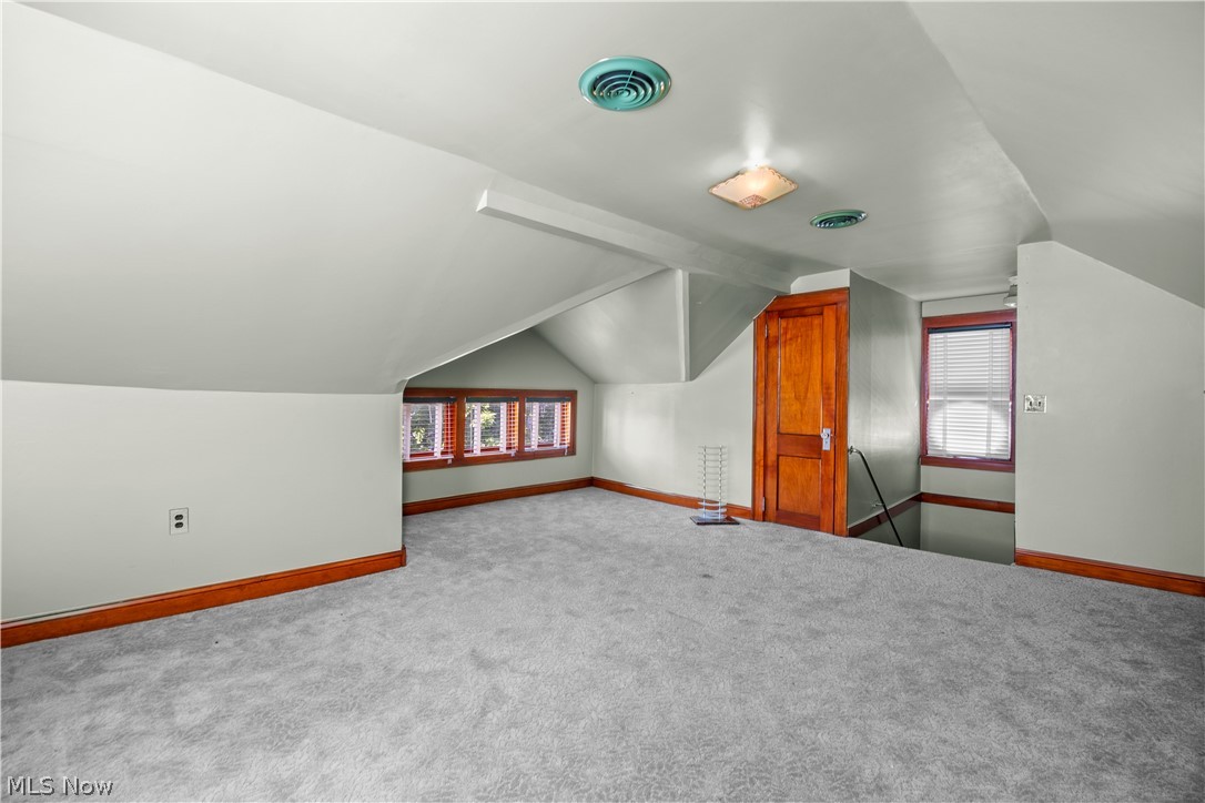 11301 Linnet Avenue Cleveland OH 44111