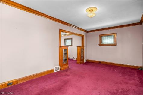 11301 Linnet Avenue Cleveland OH 44111