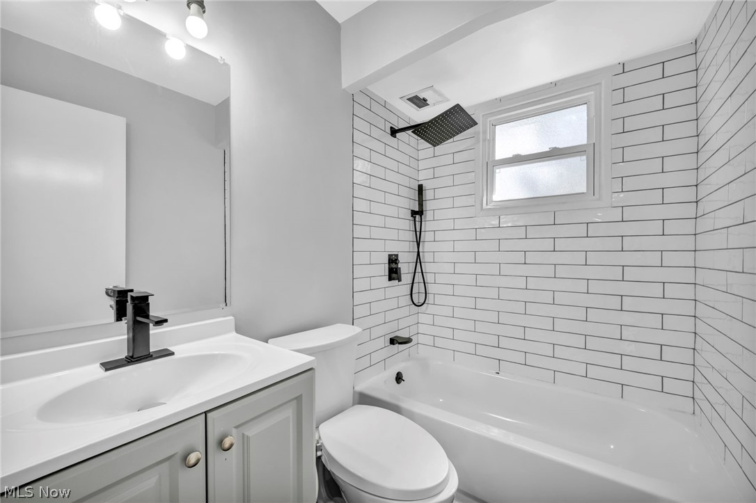 90 Cowles Avenue Bedford OH 44146