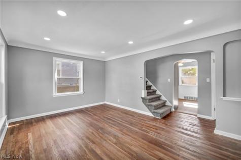 90 Cowles Avenue Bedford OH 44146