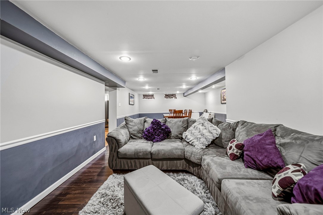 294 E 323rd Street Willowick OH 44095
