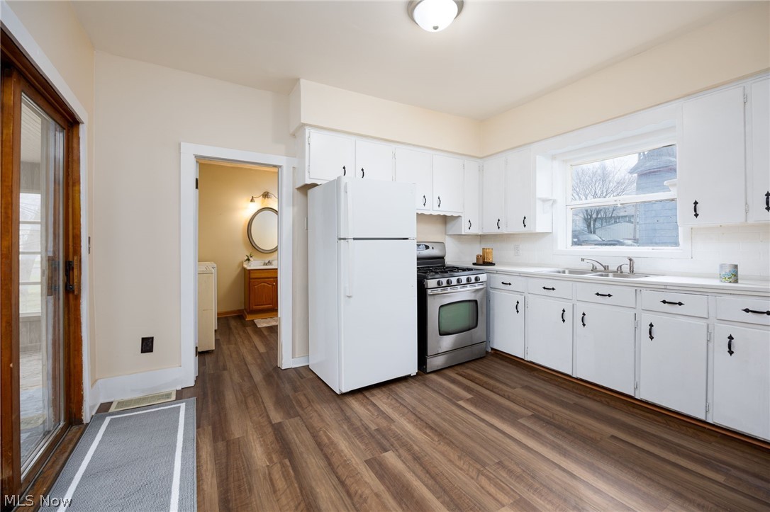 153 Schaff Alley Creston OH 44217