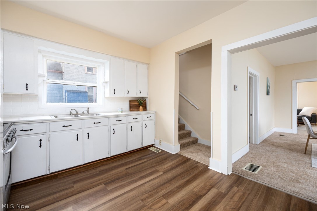 153 Schaff Alley Creston OH 44217