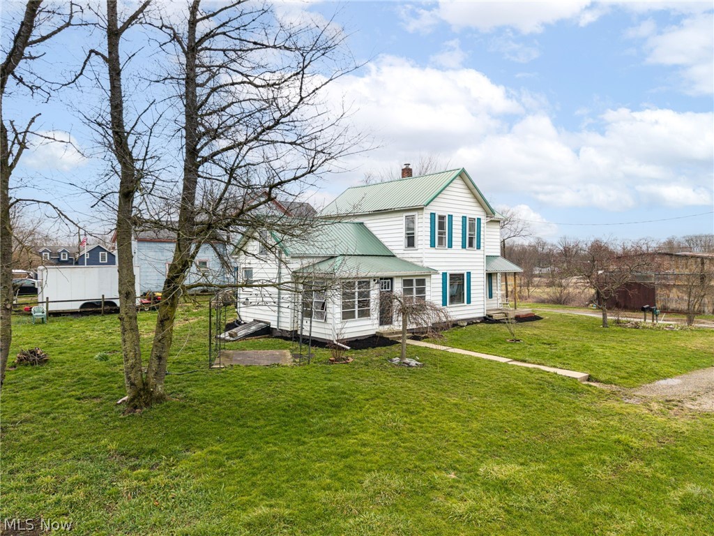 153 Schaff Alley Creston OH 44217