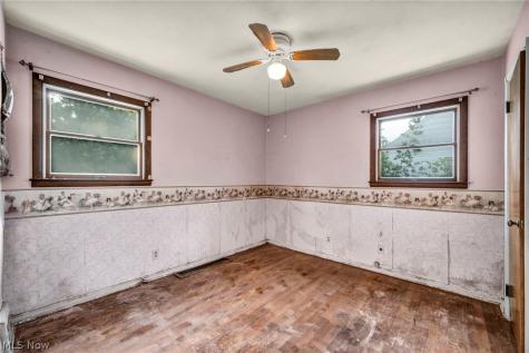 1513 Maple Drive Lorain OH 44052