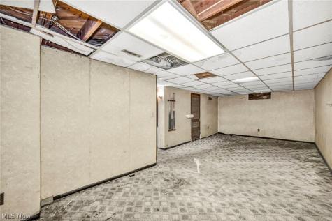 1513 Maple Drive Lorain OH 44052
