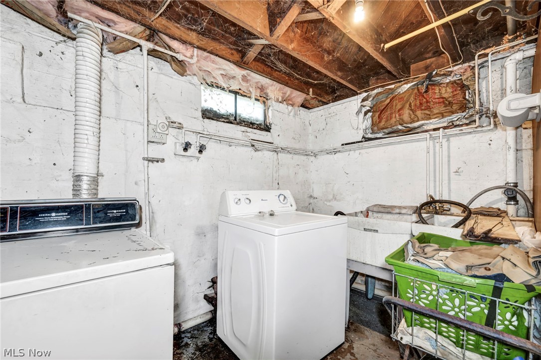 1513 Maple Drive Lorain OH 44052