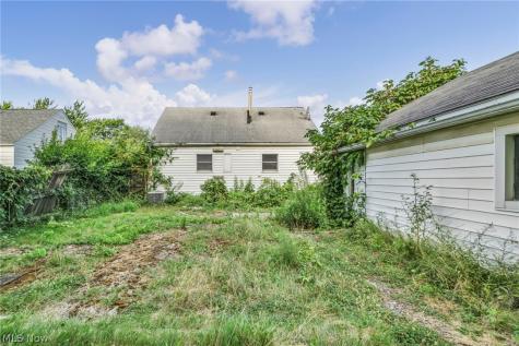 1513 Maple Drive Lorain OH 44052