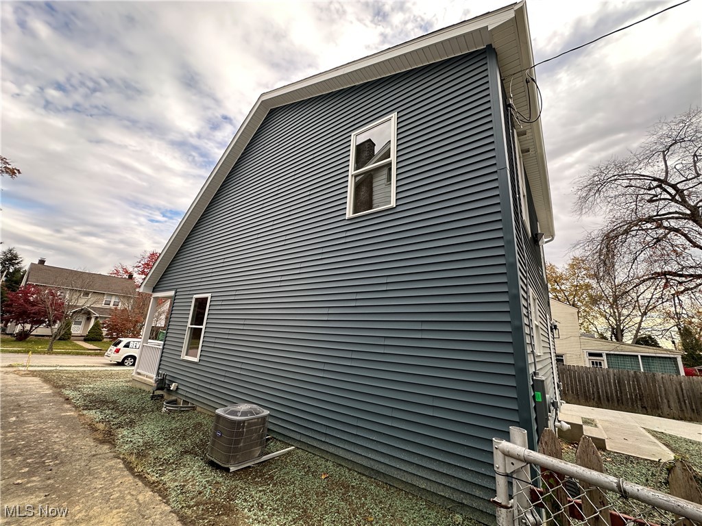 257 Outlook Avenue Youngstown OH 44504