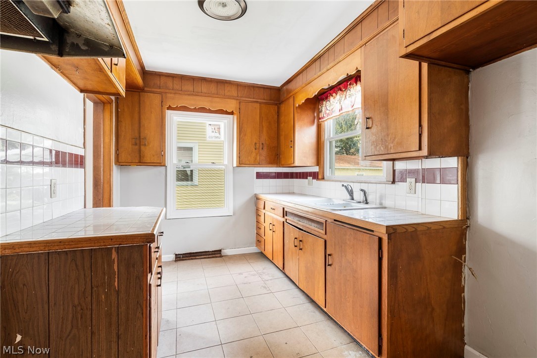 834 Devine Street Alliance OH 44601