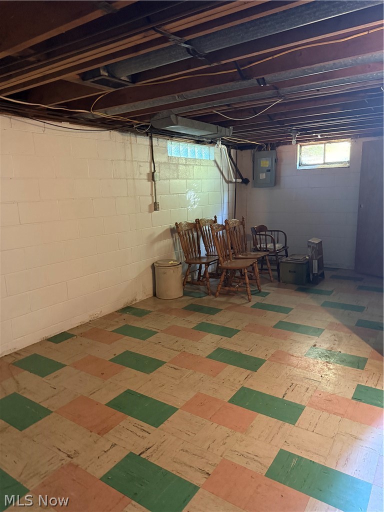 203 W Main Road Conneaut OH 44030