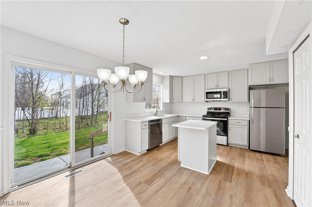 87 Crystal Court Brunswick OH 44212