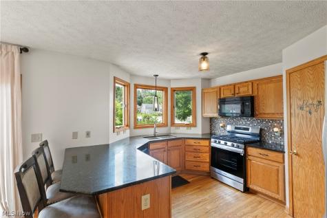 4374 Pletzer Boulevard Rootstown OH 44272