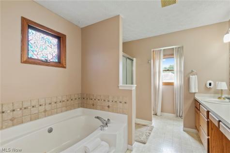 4374 Pletzer Boulevard Rootstown OH 44272