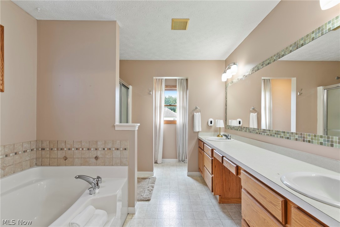 4374 Pletzer Boulevard Rootstown OH 44272