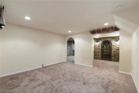 4374 Pletzer Boulevard Rootstown OH 44272