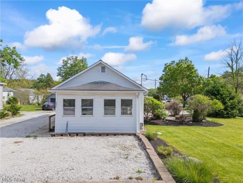 258 Randolph Road Mogadore OH 44260