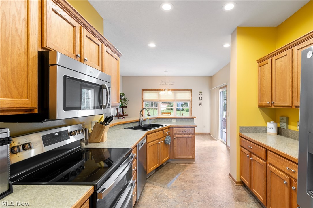 3883 Cromford Circle NW Uniontown OH 44685