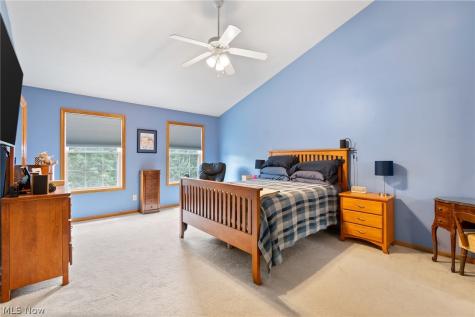 3883 Cromford Circle NW Uniontown OH 44685