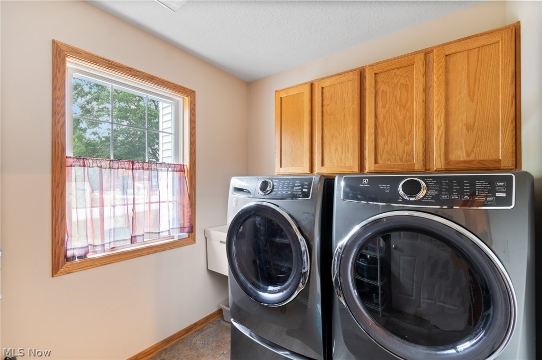 3883 Cromford Circle NW Uniontown OH 44685