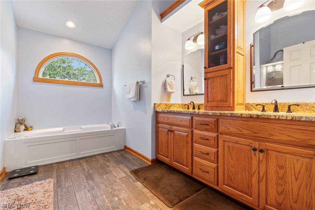 3883 Cromford Circle NW Uniontown OH 44685