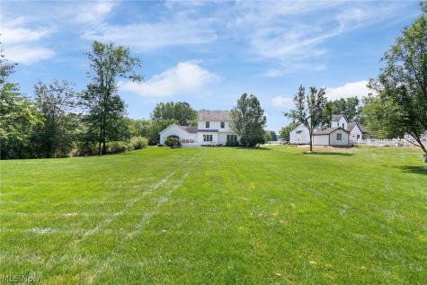 3883 Cromford Circle NW Uniontown OH 44685