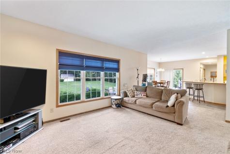 3883 Cromford Circle NW Uniontown OH 44685