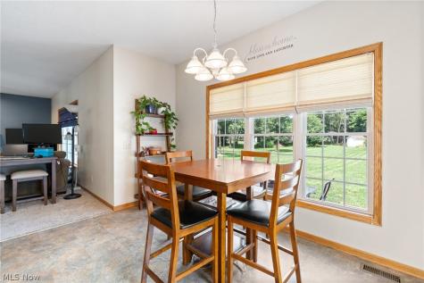 3883 Cromford Circle NW Uniontown OH 44685