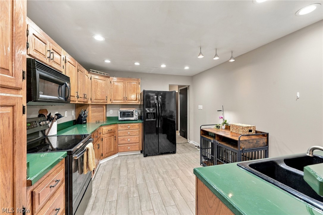 20019 Drake Road Strongsville OH 44149